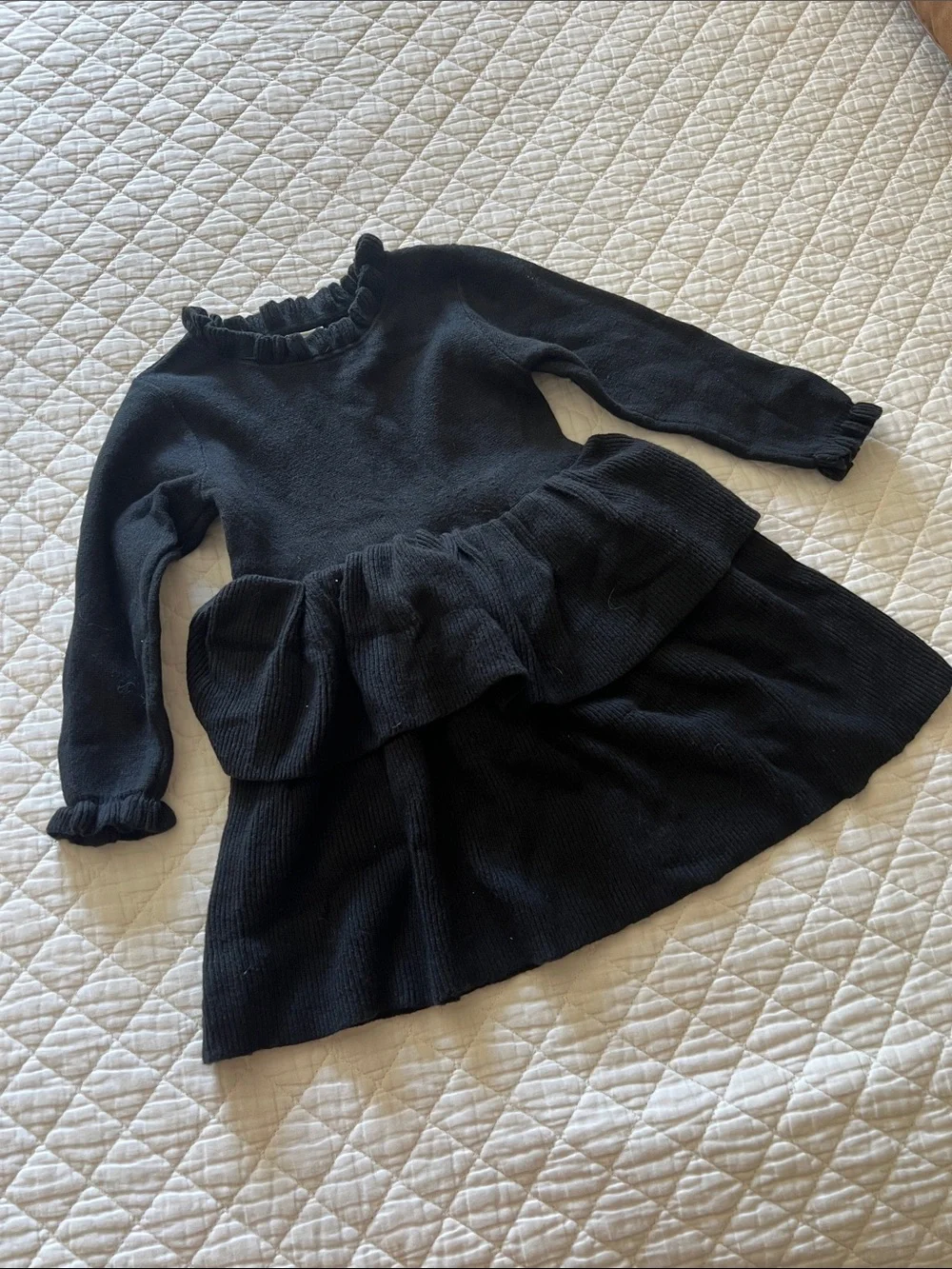 Gap Toddler Girl Black Ruffle Sweater Dress Size 4 NWOT